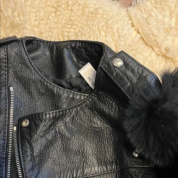 Marc Jacob’s Black Leather moto Jacket with real fox Fur Accents - Picture 8 of 10